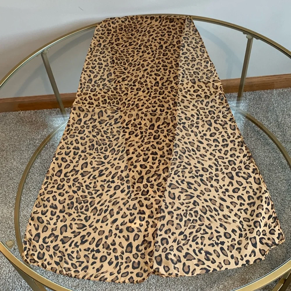 Jess Collection Leopard Print Scarf - Picture 13 of 16